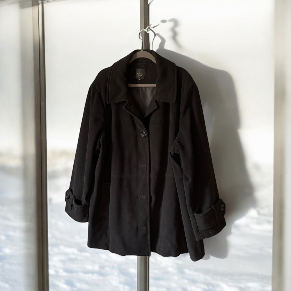 Braetan black peacoat style size 3x pp 28. Shldr to cuff26 L35. RR1n